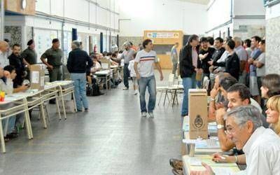 Unas 500 personas justificaron la no emisi�n del voto
