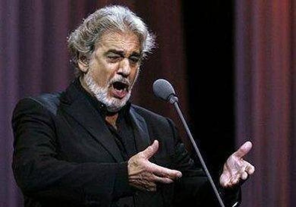 Teatro Col�n: Pl�cido Domingo entiende 'a las dos partes'