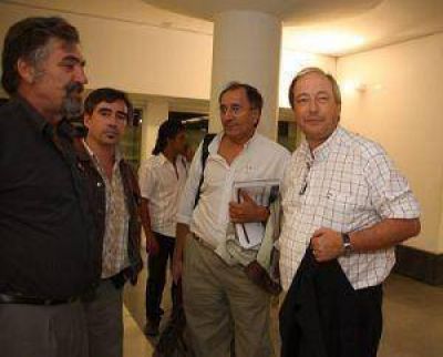 Ernesto Sanz estuvo en Resistencia: contar� con el Mopar �para cuidar las urnas� 
