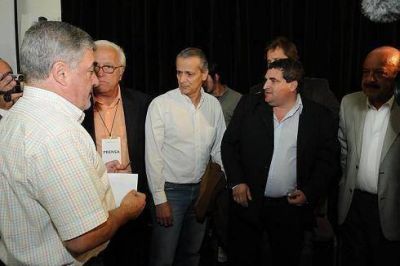 Exultante por el triunfo en Chubut, Raffaelino prepara un ato en Adrogu� 