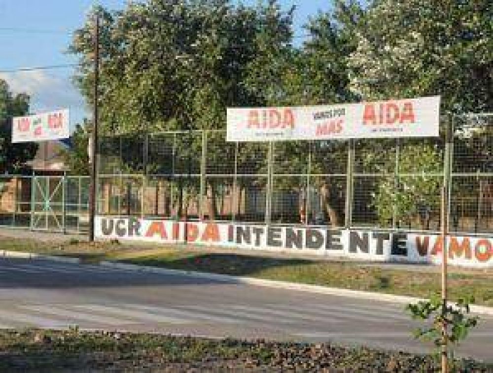 Educaci�n pidi� a Ayala que no utilice muros de escuelas para la campa�a 