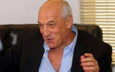 El CEM advierte por el constante aumento del gasto y del d�ficit fiscal