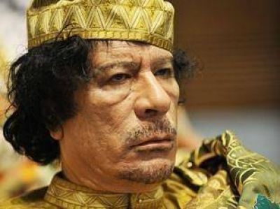 Allegados de Khadafi contactaron a los aliados y ya se habla de "exilio"