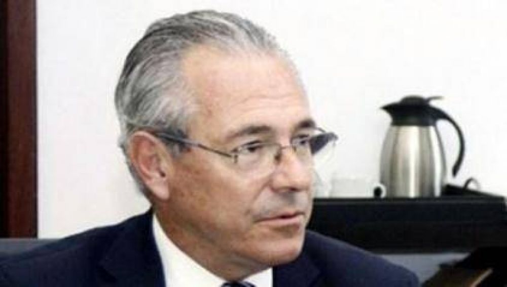 "No son tiempos para ver qu� hizo Reutemann, sino para trabajar"