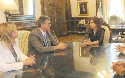 Cristina recibi� a Eliceche y le pidi� que llegue al �verdadero resultado electoral�