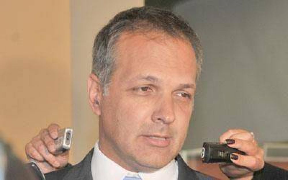 La derrota de Gait�n �es un mensaje que nos da la ciudadan�a�, reconoci� Buzzi