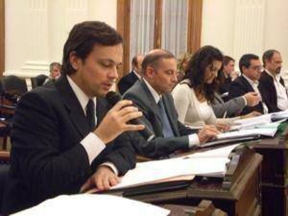 LA OPOSICION PIDE ACLARACIONES SOBRE LA GESTION DE GIANNONI Y DELLETIERES