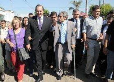 Alperovich ratific� que ofrece a los gremios todo cuanto puede