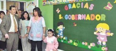 El gobernador inaugur� obras en la escuela Borges y anunci� nuevo edificio para la Normal 