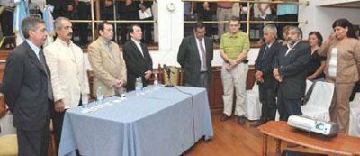Recordaron el D�a de la Memoria y presentaron programa sobre DD.HH. 
