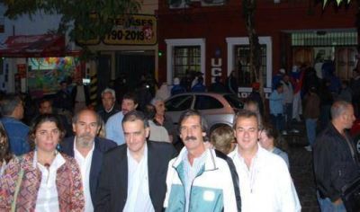 El Comit� Central de la UCR tomado por Garc�a