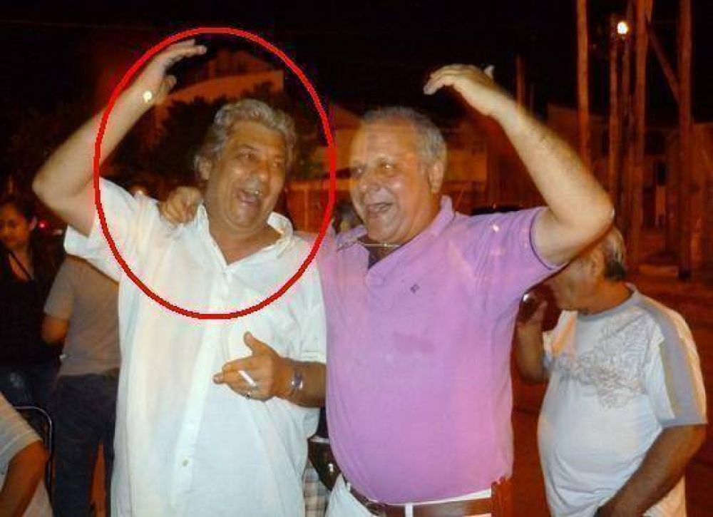 REVOLVER EN MANO GRITABA: "LOS VOY A MATAR SI TOCAN LOS AFICHES DE BIANCHI"