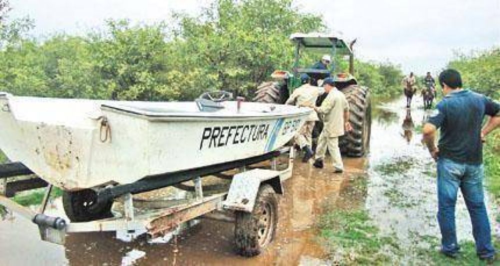 La lluvia dificulta el env�o de ayuda para miles de inundados en toda la provincia 