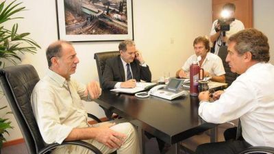 Urribarri prometi� asfaltar la ruta 51 entre Urdinarrain con Larroque