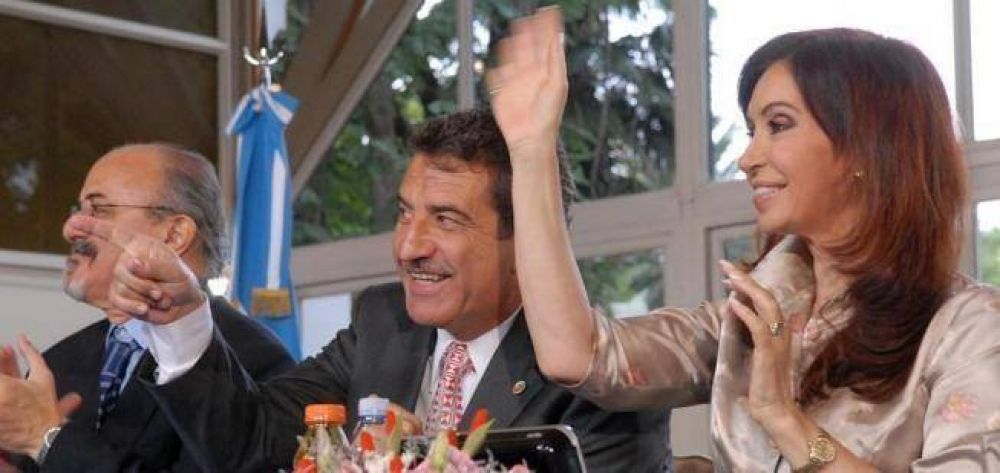 Entre R�os: Uribarri unifica las elecciones mientras suena para vice de Cristina