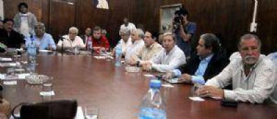 Sube la presi�n de Moyano a Cristina por el impuesto a las Ganancias