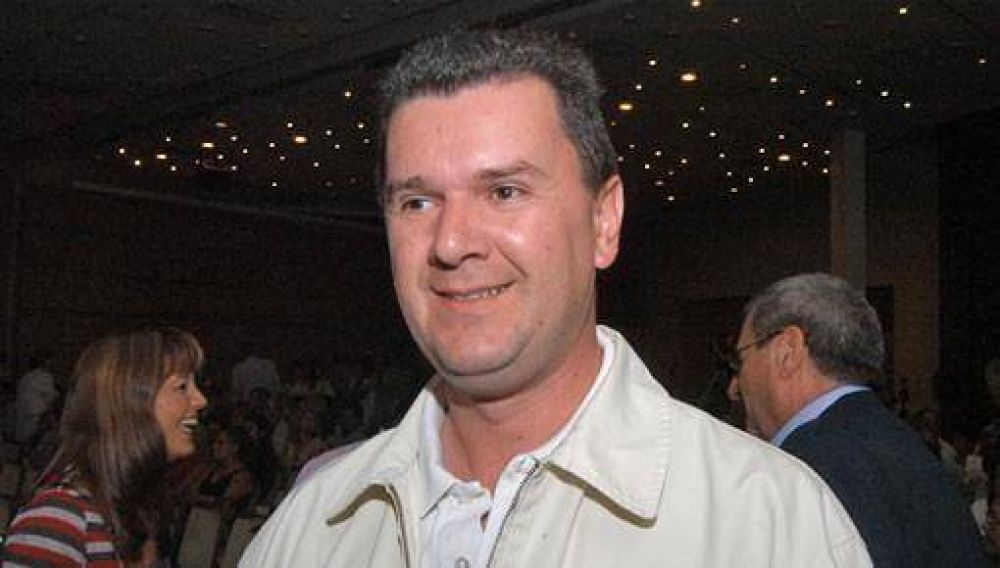 De�n Funes: el kirchnerista Teijeiro tambi�n separ� la elecci�n municipal