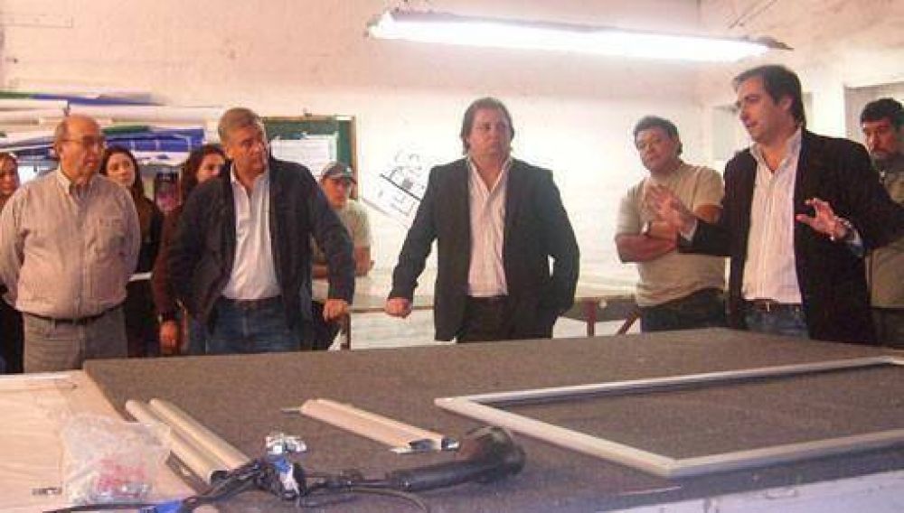 Mestre revisar�a los contratos que firme Giacomino si afectan la pr�xima gesti�n