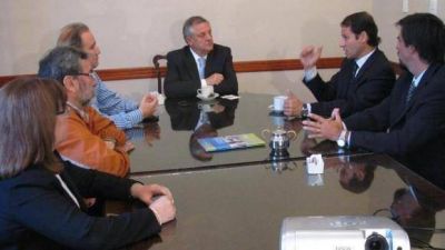 Avanza la conformaci�n de un Polo Tecnol�gico para el sector l�cteo