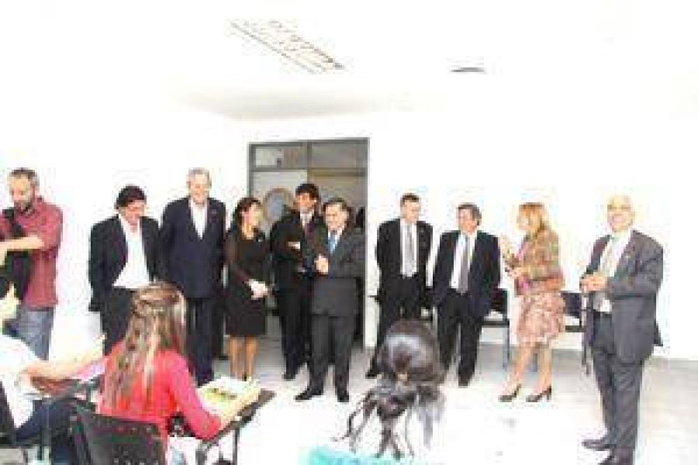 Inauguraron el primer ciclo lectivo de la Universidad de Florencio Varela