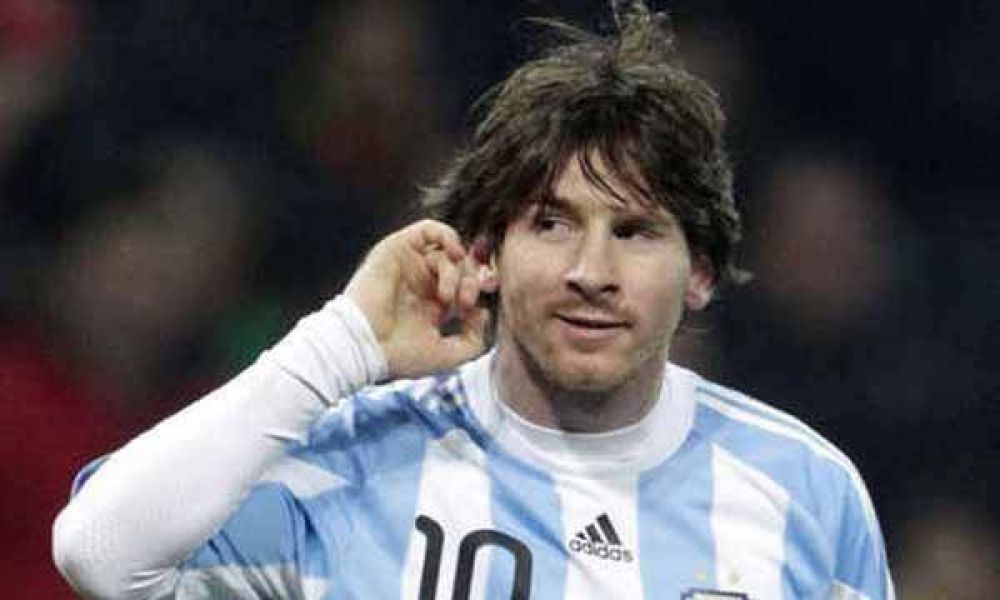 La visita de Messi a Costa Rica es comparada con la de Pel� hace 40 a�os