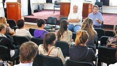 R�o IV: lanzaron un plan para reducir deserci�n en el ingreso a la secundaria