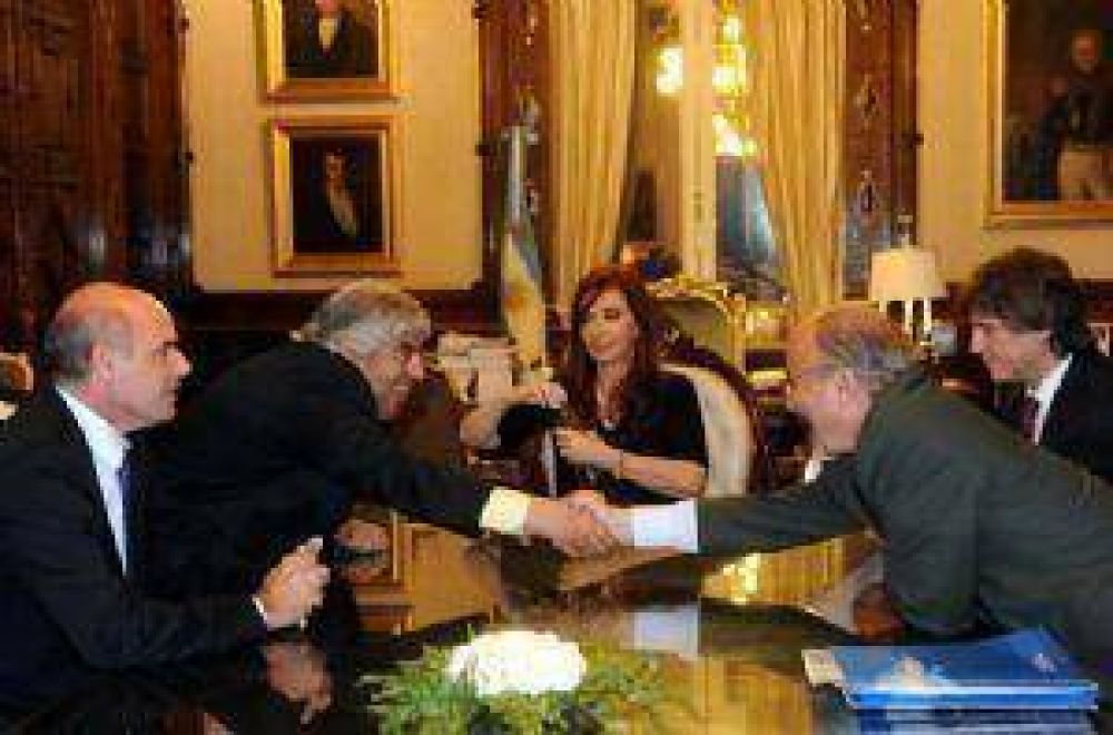 Moyano dice que no va a "retroceder un cent�metro"