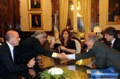 Moyano dice que no va a "retroceder un cent�metro"