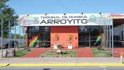 Benedetti inaugura remodelaci�n de la terminal de �mnibus de Arroyito