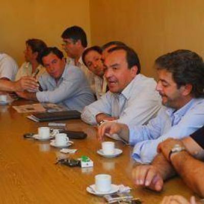 El Interbloque responsabiliz� al Frente C�vico por la suerte de los contratados de Obras P�blicas 