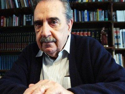 Sin Sanz, Cobos y Ricardo Alfons�n homenajean al ex presidente radical