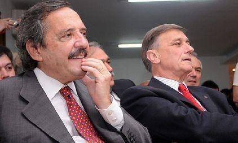 Alfons�n vuelve a coquetear con Binner
