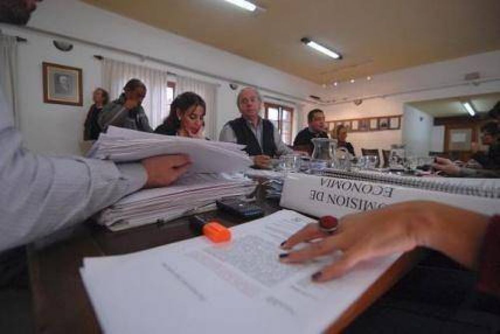 Proponen habilitaci�n para el Casino m�s "racional" que la del proyecto oficial