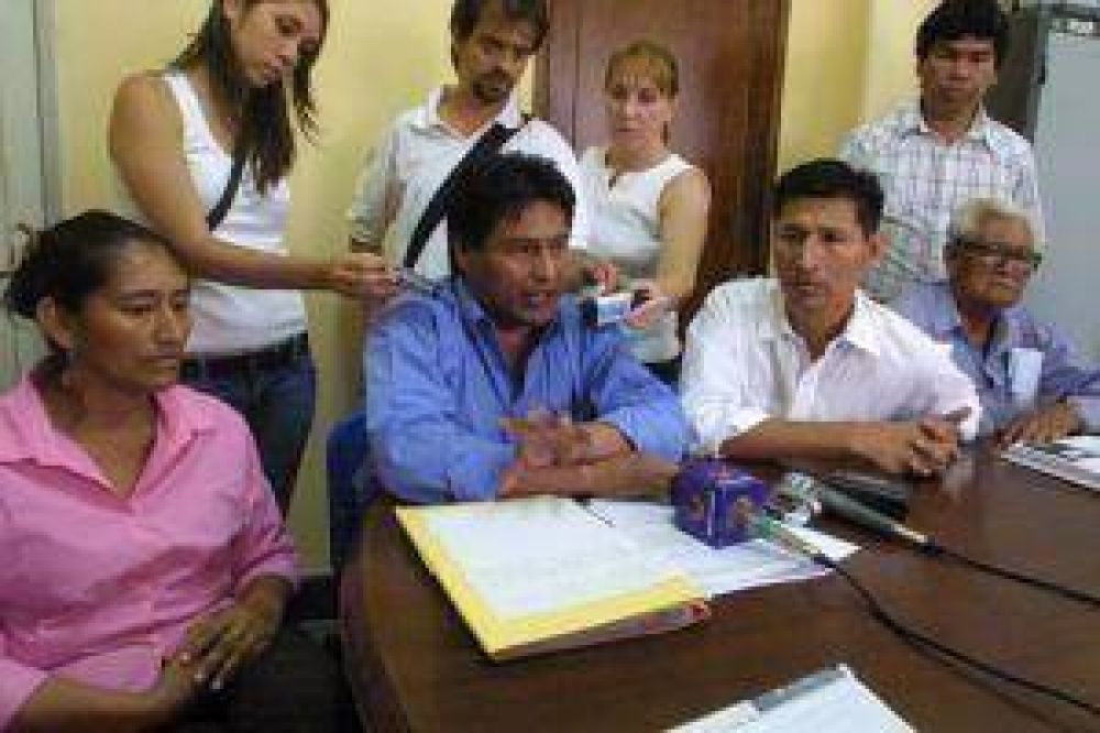 Charole y Garc�a acusan de destrato a Ricardo S�nchez