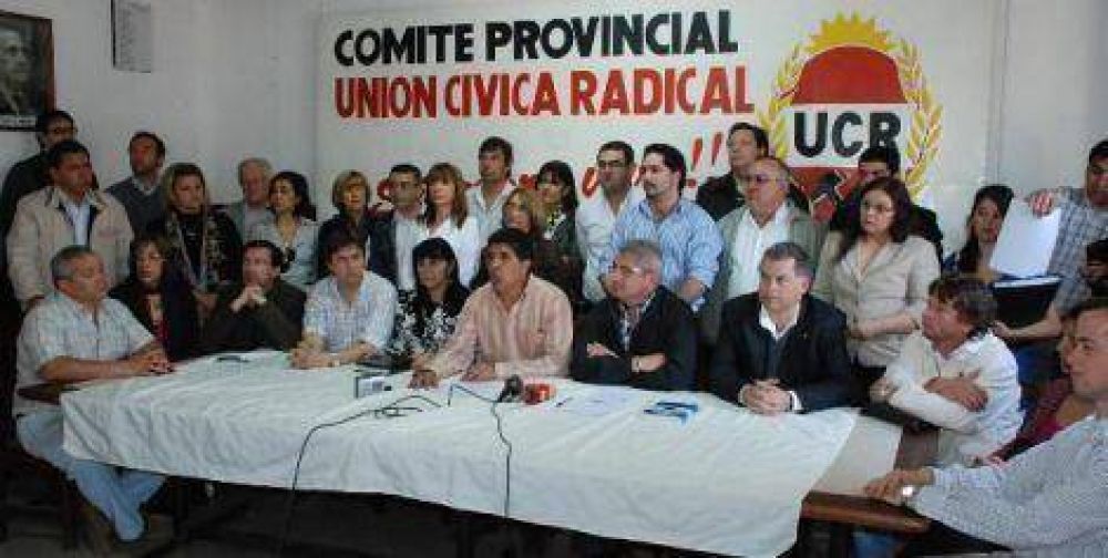 La UCR advierte a los peronistas sobre �el sin escr�pulos� de Bergia 