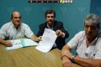 En la antesala de la visita de Duhalde sus referentes preparan el terreno