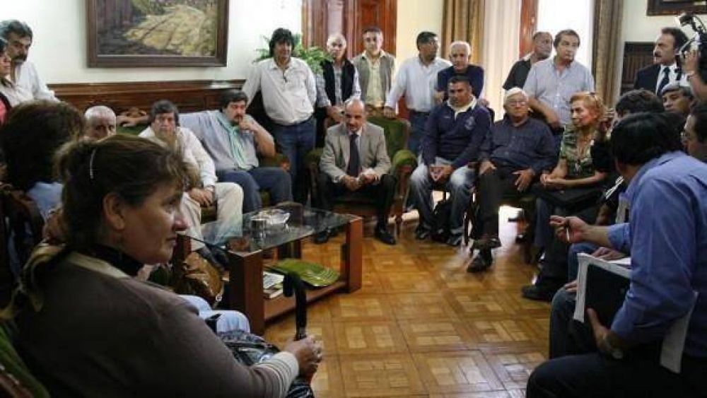 Para Econom�a, el incremento a estatales no es m�s del 25%