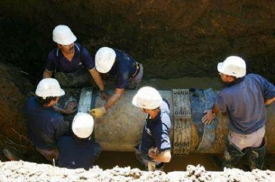 Obras Sanitarias logr� reparar el ca�o roto y Mario Dell� Olio afirm� que �Son hechos que no deber�an producirse�