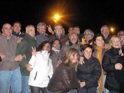 Varios pre candidatos se unieron en el cierre de campa�a en el PJ 