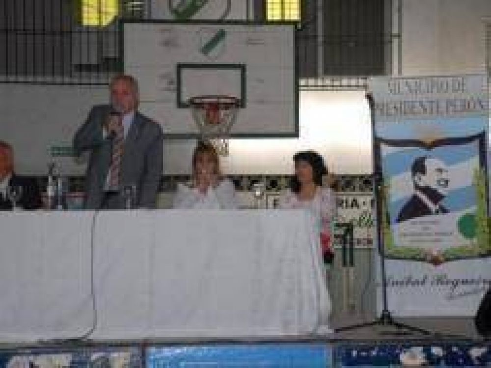 Presidente Per�n: Adjudicaron 140 viviendas