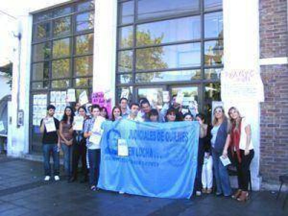 El paro de los judiciales bonaerenses, por mejores salarios, se hizo sentir en Varela