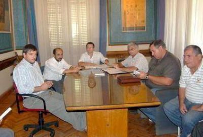 La pr�xima semana definen el aumento semestral para trabajadores municipales 