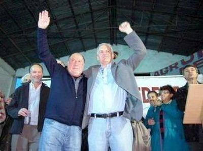 Chesini, con Busti, encabezar�n un acto 
