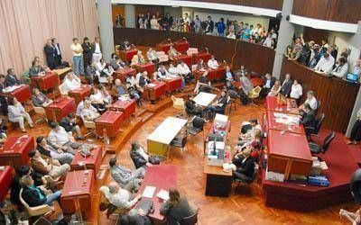 Chubut a�n no tiene gobernador electo