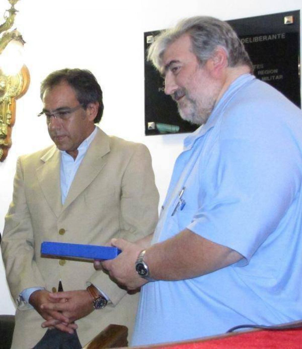 ESCOBAR - SANDRO GUZMAN FUE DECLARADO �VISITANTE DE HONOR� POR EL CONCEJO DELIBERANTE DE SAN MIGUEL