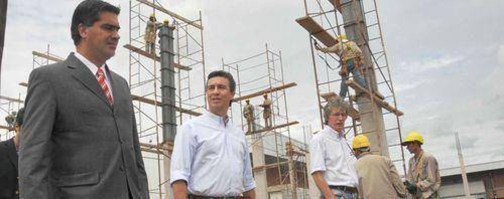Aguilar destac� el crecimiento en la industria del algod�n