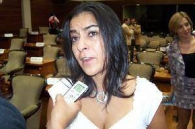 Carolina Mois�s opin� sobre el discurso de Barrionuevo