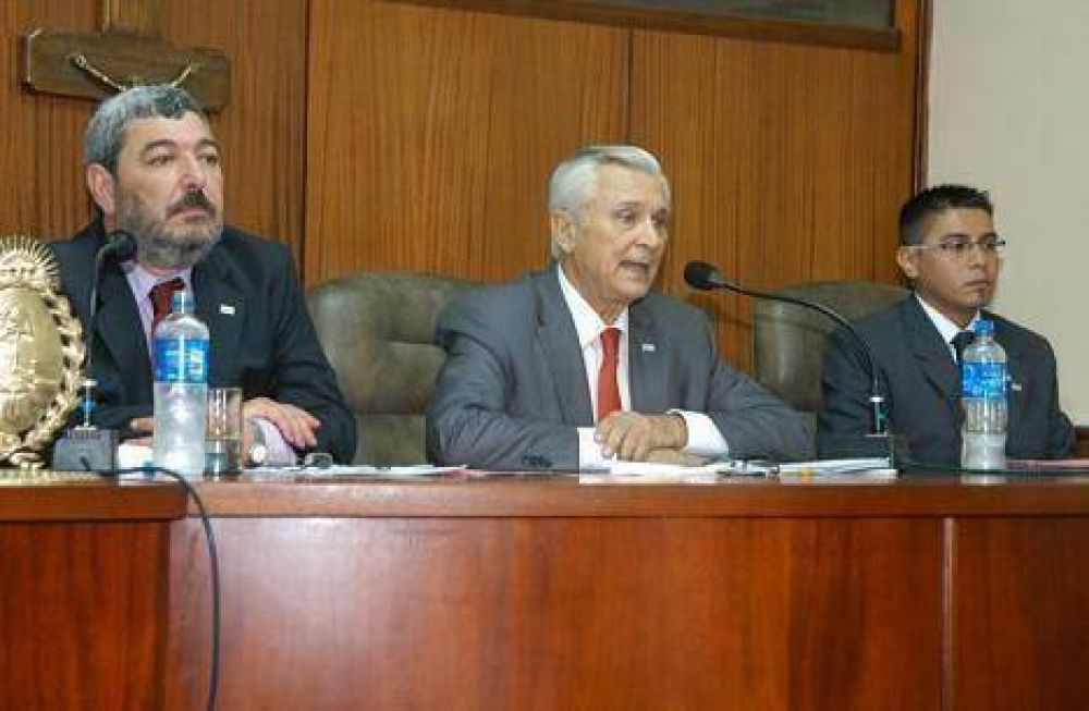 Ivoskus inaugur� el per�odo de sesiones ordinarias en el HCD