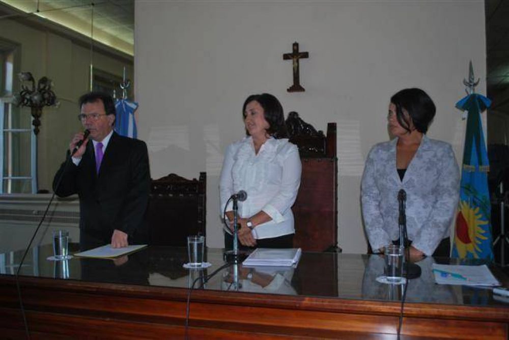 LUJ�N - GRACIELA ROSSO INAUGUR� LAS SESIONES ORDINARIAS DEL CONCEJO DELIBERANTE
