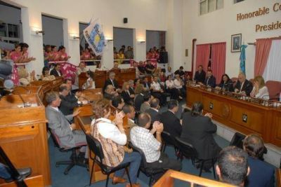 PTE. PER�N - REGUEIRO DESTAC� LOGROS DE SU GESTI�N Y ANUNCI� OBRAS